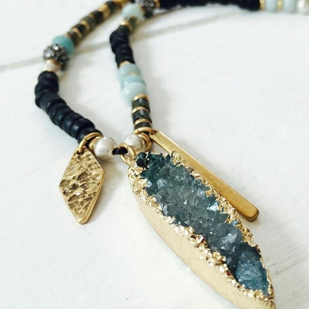 Stella & Dot Artisan Pendant Necklace